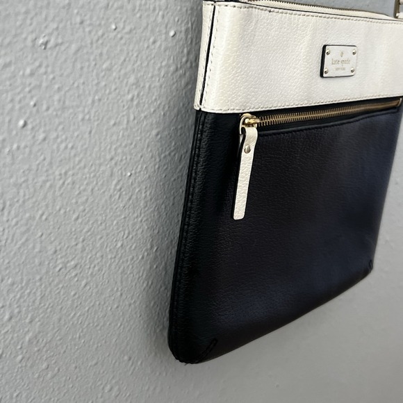 Kate Spade Black Cream Leather Crossbody Bag Adjustable Strap Minimalist Classic - Picture 4 of 11